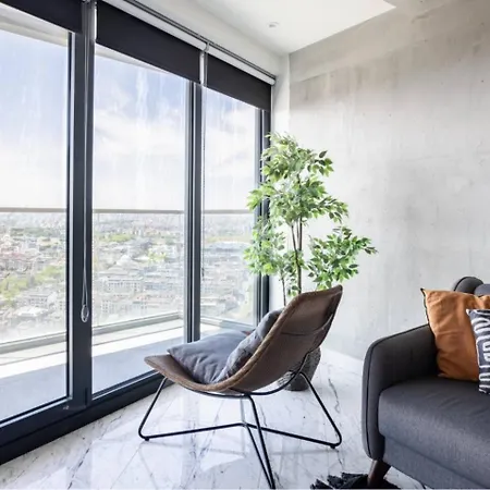 Gorgeous Modern 1bd Views W Poolgym! #255 Apartmán